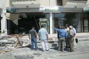 Στον ανακριτή Χανίων την Τρίτη οι κατηγορούμενοι για τη ληστεία με τη μπουλντόζα