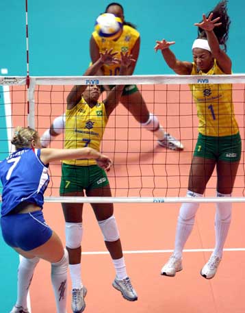 Τρίτη σερί πρωτιά της Βραζιλίας στο Grand Prix γυναικών, 3-1 σετ την Ρωσία