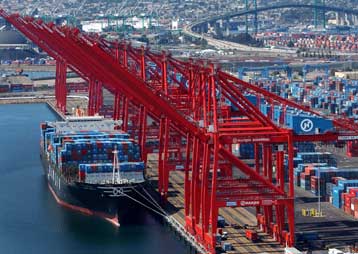 Στα 68 δισ. δολάρια εκτοξεύτηκε το εμπορικό έλλειμμα των ΗΠΑ τον Ιούλιο