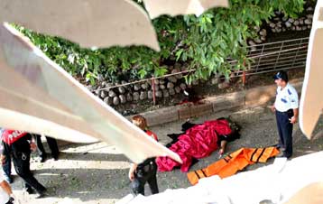 Δέκα νεκροί και 17 τραυματίες από έκρηξη βόμβας στο Ντιγιαρμπακίρ