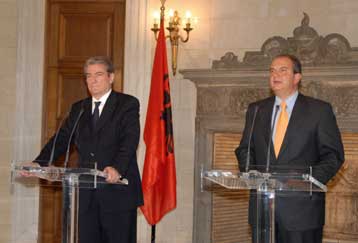 Επίσημη επίσκεψη του Αλβανού πρωθυπουργού Σαλί Μπερίσα στην Αθήνα