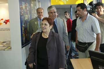 ΝΔ και ΠΑΣΟΚ δεν έχουν να προσφέρουν τίποτε στους εργαζόμενους, λέει η Αλέκα Παπαρήγα