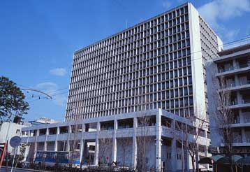 Η απολογία του κουμπάρου καίει τον διευθυντή της Επιτροπής Ανταγωνισμού Π.Αδαμόπουλο