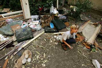 Για εγκλήματα πολέμου κατηγορεί και τη Χεζμπολάχ η Διεθνής Αμνηστία