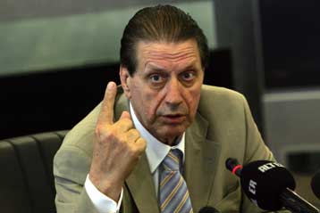 Μετά τις δημοτικές εκλογές η συζήτηση για τον περιορισμό των διαδηλώσεων