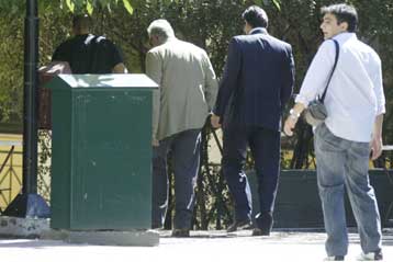 Στον ανακριτή την Παρασκευή οι τρεις κατηγορούμενοι για τη μίζα-μαμούθ