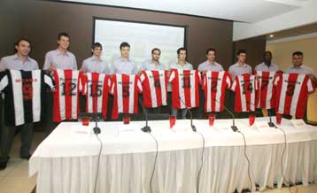 Επιστροφή στους τίτλους το σύνθημα της ομάδας βόλεϊ του Ολυμπιακού