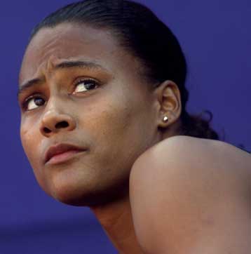 Η Μάριον Τζόουνς δεν θα μετάσχει στο Παγκόσμιο Κύπελλο λόγω κακής φόρμας