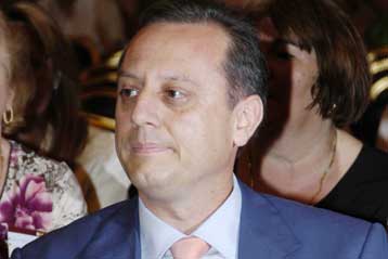 Υπέρ ενός απλούστερου φορολογικού συστήματος τάχθηκε ο Αντώνης Μπέζας