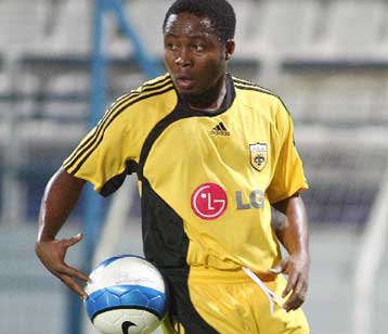 Επιστρέφει ο Ουντέζε στην ενδεκάδα της ΑΕΚ