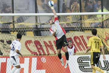 Νίκες για Αρη και ΠΑΟΚ επί των Ιωνικού, Εργοτέλη