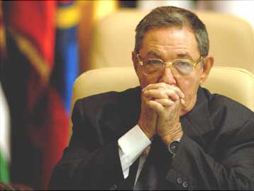 Βολές κατά ΗΠΑ, Ισραήλ και στήριξη στο Ιράν από το Κίνημα των Αδεσμεύτων