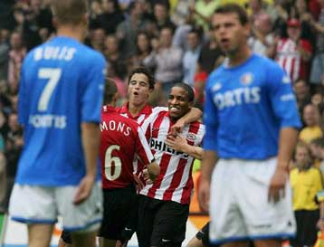 Νικήτρια η Αϊντχόφεν στο ντέρμπι με τη Φέγενορντ