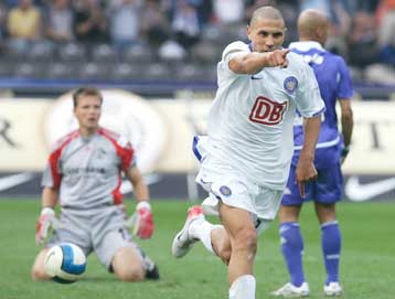 Η Χέρτα έκανε «έξωση» στην Σάλκε από το… ρετιρέ, η Αϊντραχτ 3-1 την Λεβερκούζεν