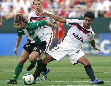 «Τριάρι» στην κορυφή της βαθμολογίας για Σεβίλη, Μπαρτσελόνα και Βαλένθια