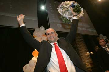 Ανεμος αλλαγής στη Σουηδία με τη νίκη της Κεντροδεξιάς