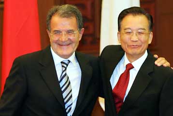 Στους 1.000 άνδρες αυξάνει η Κίνα τη στρατιωτική δύναμή της στο Λίβανο