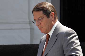 Ανεξάρτητη επιτροπή για το παραστρατιωτικό κύκλωμα στην Εθνοφρουρά ζητούν ΔΗΣΥ, ΕΔΕΚ