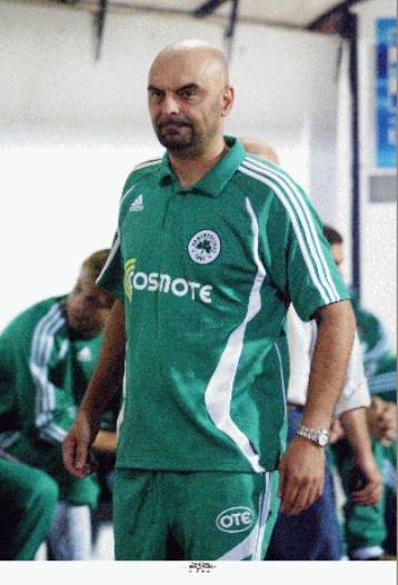 Με Βέλιτς στον πάγκο και στο ντέρμπι με τον ΠΑΟΚ