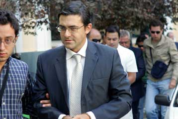 Να εμπλέξει στην υπόθεση της ΜΕΒΓΑΛ τον Σπ.Ζησιμόπουλο επιχειρεί ο Π.Αδαμόπουλος