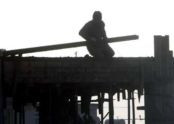 Σημαντικά τα οφέλη της διεύρυνσης για τις αγορές εργασίας των χωρών της ΕΕ-15