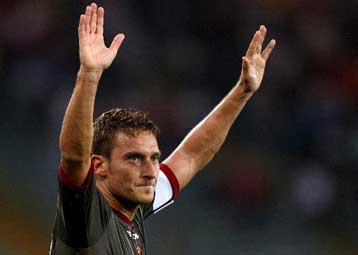 Εμμένει ο Τότι στην απόφασή του να μην επιστρέψει στην εθνική Ιταλίας πριν το 2007