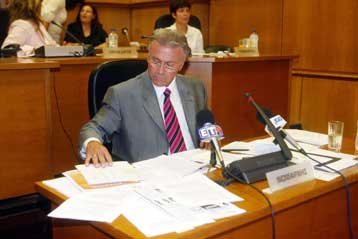 Θυελλώδης συνεδρίαση του νομαρχιακού συμβουλίου Θεσσαλονίκης