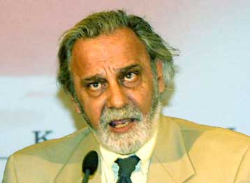 Επανεκδόθηκαν δύο από τα σημαντικότερα βιβλία του Νίκου Πουλαντζά