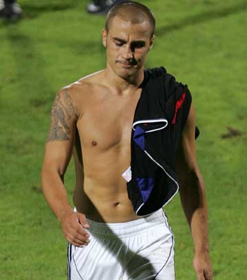 Οι Ιταλίδες καλλονές ανέδειξαν τον Καναβάρο σε ωραιότερο ποδοσφαιριστή της χώρας