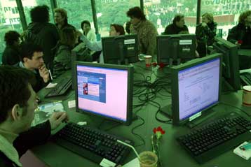 Κατά 38% αυξήθηκαν σε έναν χρόνο οι συνδέσεις DSL παγκοσμίως