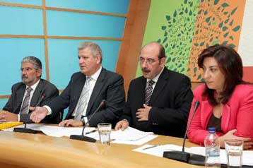 Παραίτηση της ηγεσίας του υπουργείου Ανάπτυξης για την υπόθεση ΜΕΒΓΑΛ ζητεί το ΠΑΣΟΚ