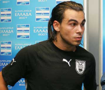 Σε απολογία ο Σικαμπάλα, βραβεύεται ο Ηλιάδης, επιστρέφει ο Ζαγοράκης