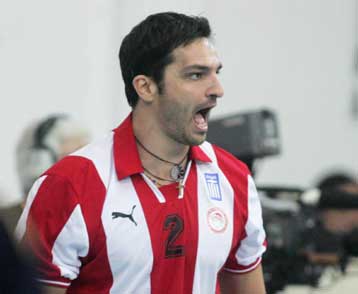 Αμφίβολος ο Γκιούρδας για τον αγώνα του Ολυμπιακού στην Λαμία