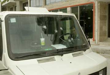 Αιματηρή ένοπλη ληστεία εις βάρος χρηματαποστολής στο Παλαιό Φάληρο