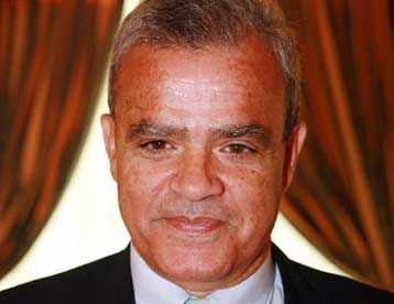 «Διαλύστε τα καρτέλ» διαμηνύει στην κυβέρνηση το οργανωμένο λιανεμπόριο