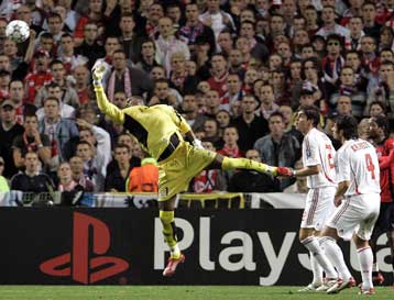 «Λευκή» ισοπαλία για την Λιλ και την Μίλαν, μη ευνοώντας την ΑΕΚ