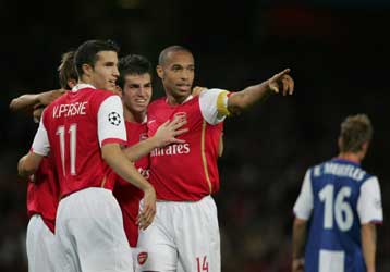 Με το δεξί στο «Έμιρεϊτς» η Αρσεναλ στην επέτειο του Βενγκέρ, νίκη της ΤΣΣΚΑ Μόσχας