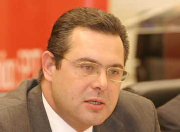 Αρνείται ότι υπήρξε η πηγή των καταγγελιών του Κ.Κουλούρη ο Π.Καμμένος