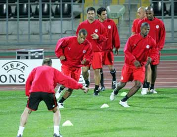 H ευκαιρία του Ολυμπιακού για το εκτός έδρας άλμα