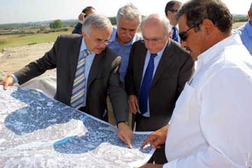 Συνδικάτα χωρίς παρατάξεις στο Δημόσιο ζητά ο Γιώργος Σουφλιάς