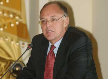 Νέο «όχι» της Ελλάδας στις πιέσεις της ΕΕ για αύξηση των ορίων ηλικίας των γυναικών