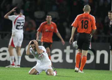 Ο Ολυμπιακός κατάφερε να ισοφαριστεί δύο φορές στο Ντόνετσκ