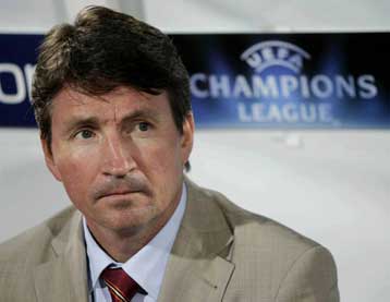 Ρωτήστε τους παίκτες γιατί γυρίζουν πίσω, λέει ο Σόλιντ που δηλώνει ευχαριστημένος