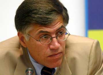 Αντιπαράθεση κυβέρνησης – ΠΑΣΟΚ για την υπόθεση της ΔΕΗ