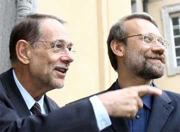 Ευκαιρία στη διπλωματία η συνάντηση Σολάνα-Λαριτζανί για τα πυρηνικά του Ιράν