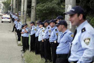 Κλιμακώνεται η κρίση μεταξύ Μόσχας-Τιφλίδας μετά τη σύλληψη Ρώσων για κατασκοπεία