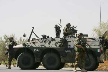 Σε όλη την επικράτεια του Αφγανιστάν απλώνεται η «ομπρέλα» ασφαλείας του ΝΑΤΟ