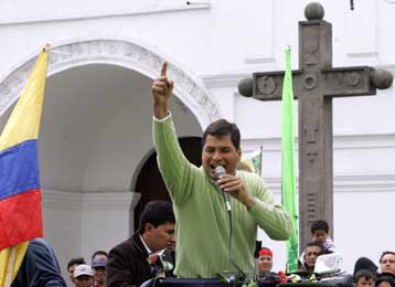 Ένας αριστερός και φίλος του Τσάβες για την προεδρία μιας ακόμα χώρας της Ν.Αμερικής