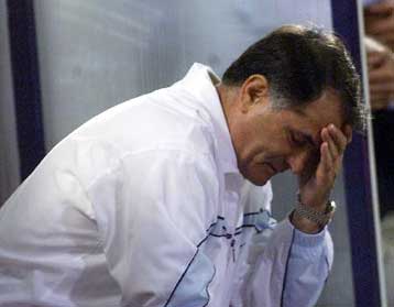 Διαψεύδουν στον Ερυθρό Αστέρα ότι ο Μπάγεβιτς θα φύγει για τον Παναθηναϊκό