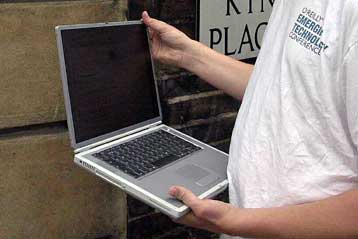 Ανάκληση μπαταριών φορητών υπολογιστών από την Toshiba και τη Lenovo